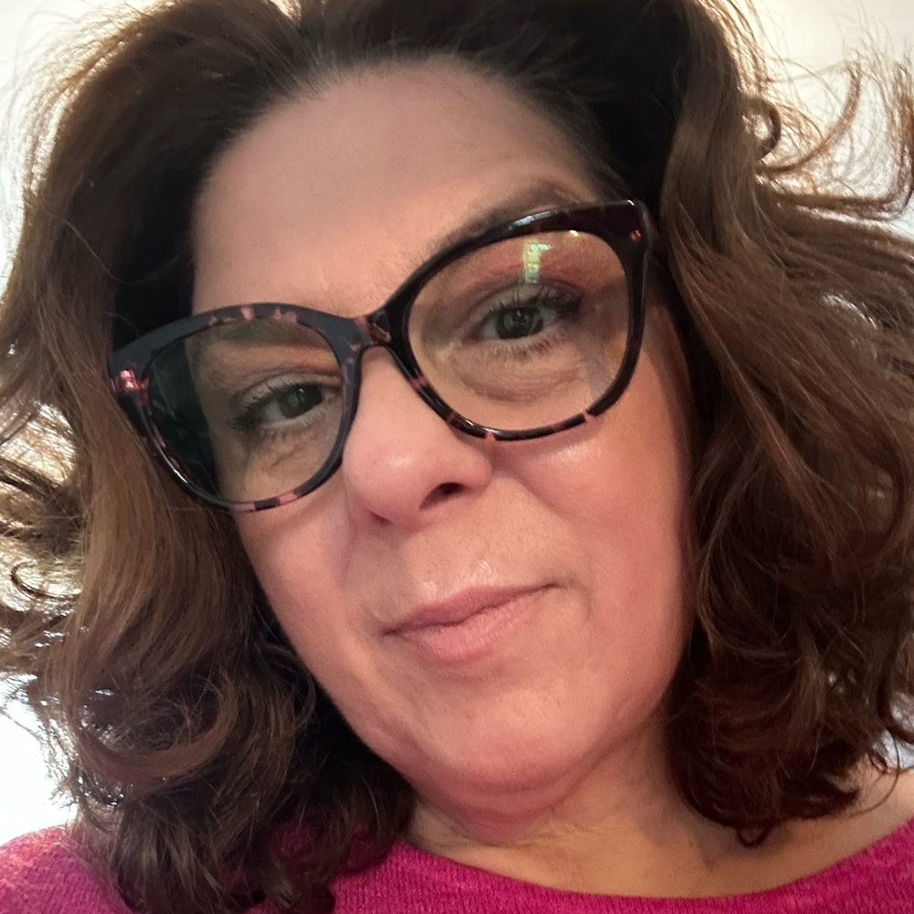 Meet your Posher, Luisa